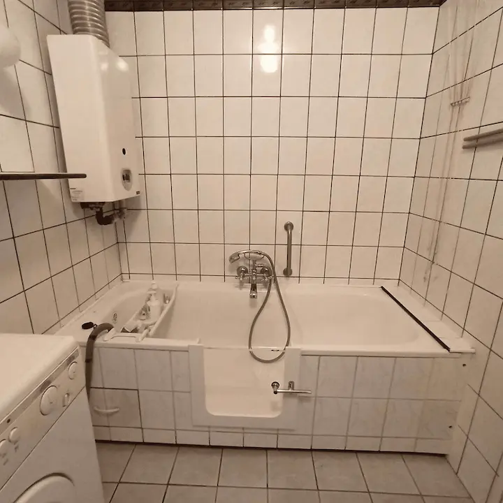 Badewanne mit Tür eingebaut 4